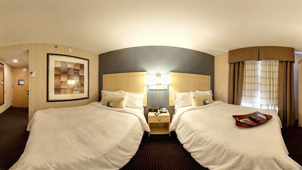 Hampton Inn Manhattan - Times Square South New York Exteriér fotografie