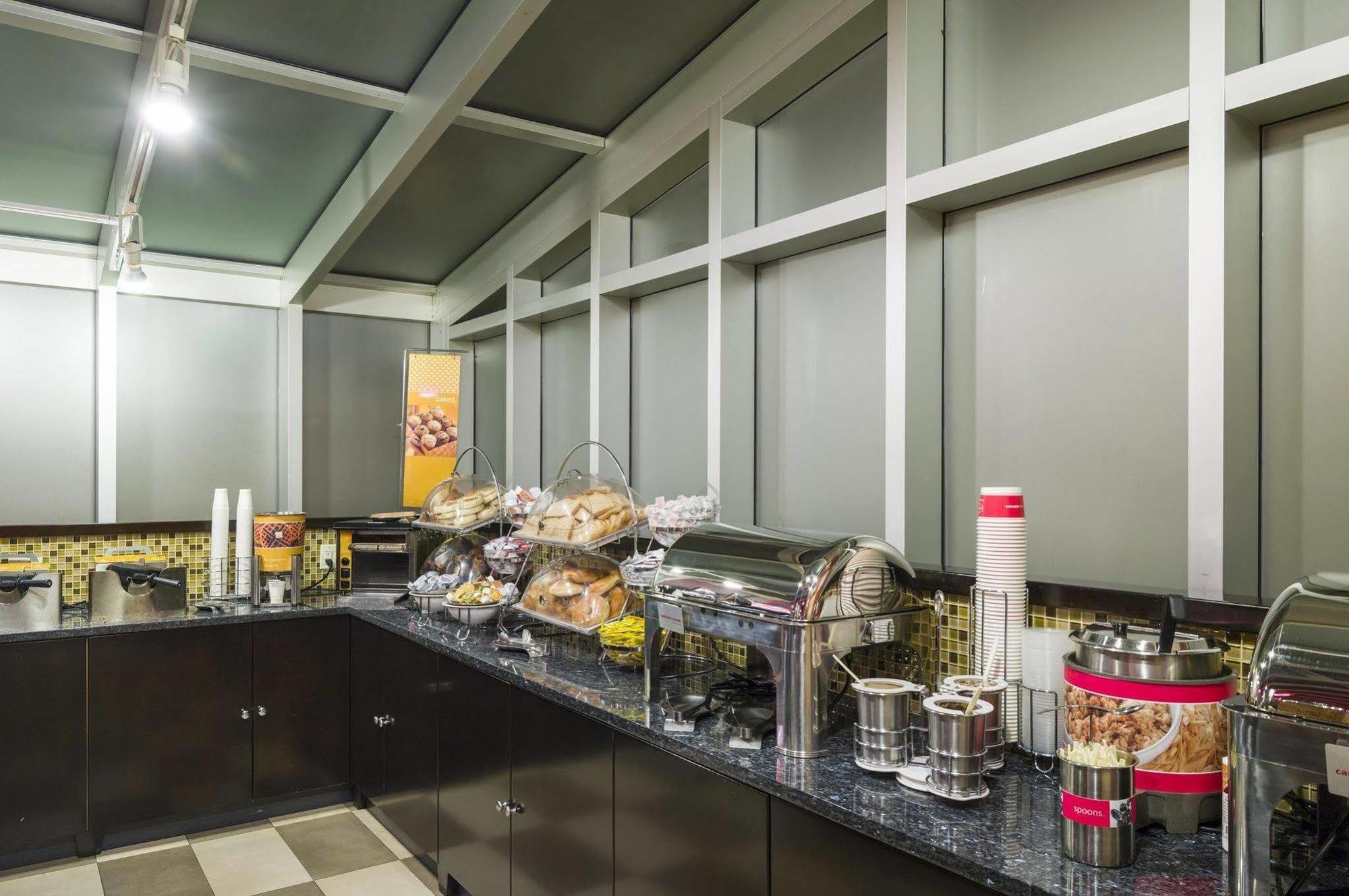 Hampton Inn Manhattan - Times Square South New York Exteriér fotografie